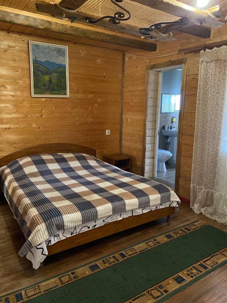 Gostynna Hata Hotell Mykulytjyn Exteriör bild